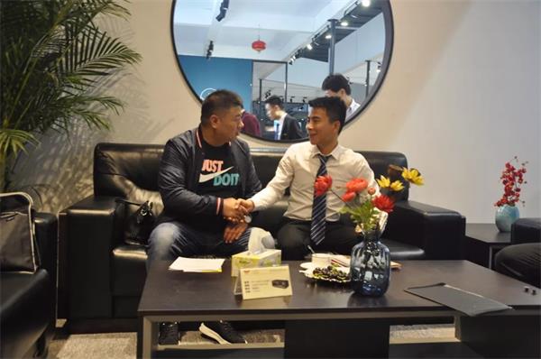 鴻業(yè)家具第43屆家博會(huì)圓滿(mǎn)成功