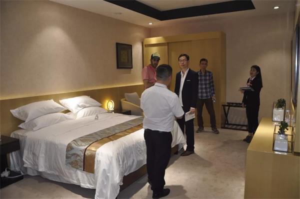 鴻業(yè)家具第43屆家博會(huì)圓滿(mǎn)成功