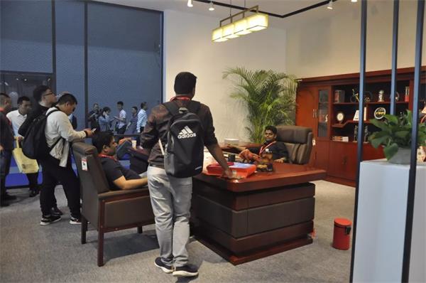 鴻業(yè)家具第43屆家博會(huì)圓滿(mǎn)成功