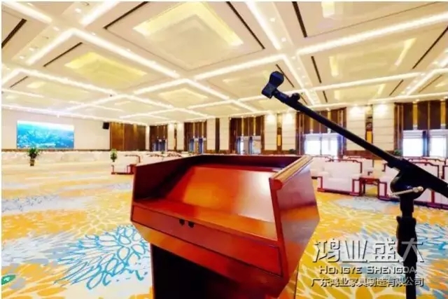 鴻業(yè)盛大主席臺——牢、句、密、平、正