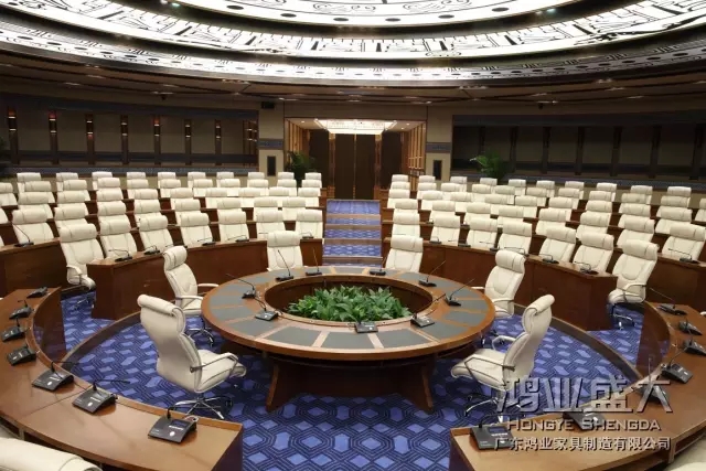 表面還采用優(yōu)質(zhì)天然環(huán)保油漆，無污染、無異味