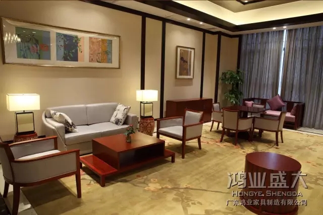 高檔華貴、手感柔軟、絨面豐滿、懸垂性好