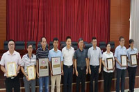 鶴山市召開2017質(zhì)量強(qiáng)市工作會(huì)議，鴻業(yè)家具“質(zhì)造”獲得表彰