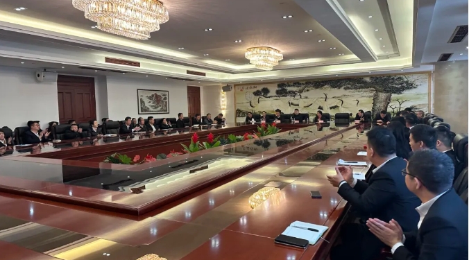 年末沖刺！鴻業(yè)家具集團(tuán)：全力打好“收官戰(zhàn)”