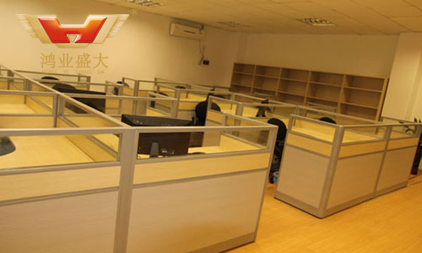 辦公區(qū)辦公家具 羅比特化工公司辦公區(qū)配套方案