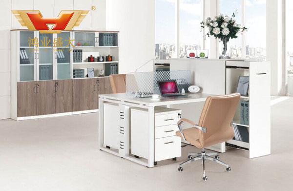 現(xiàn)代辦公桌