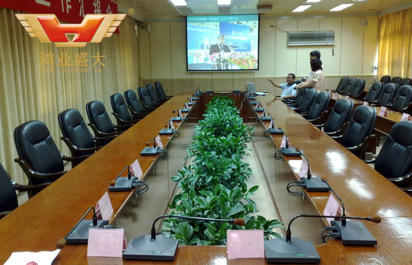 會議室辦公家具配套 南寧市青秀區(qū)機關事務管理局會議廳配套方案